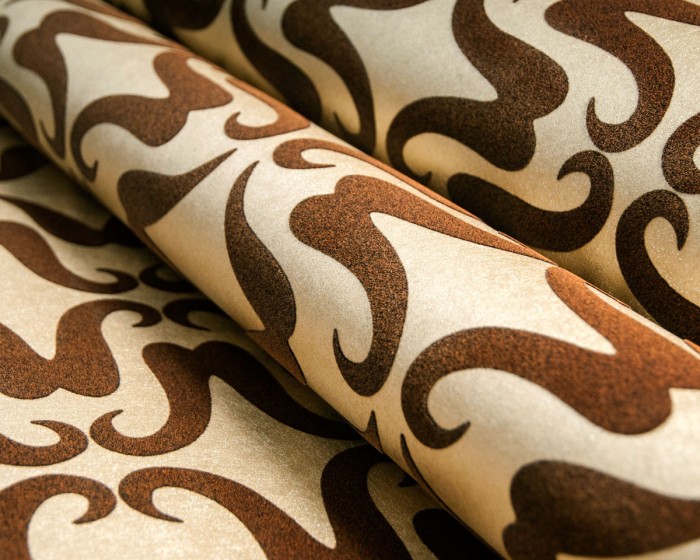 Eine Detailaufnahme der Flavour Paper Tapete FP1061 Mustachio in der Farbe Magnum - Die Farben und Effekte der Flavour Paper Tapete FP1061 sind gut zu erkennen