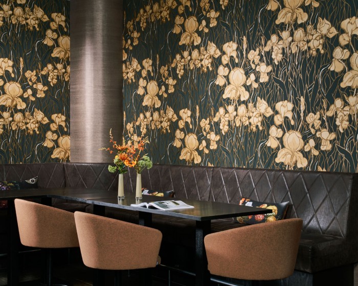 Die Flavour Paper Tapete FP1041 in einem Raum tapeziert - Das Raumbild zeigt die Flavour Paper Tapete FP1041 in der Farbe Champagne