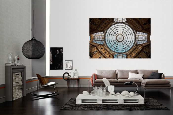 Die Fototapete Kuppel der Viktor-Emanuel-Galerie in Mailand als Wandbild im Wohnzimmer. Die Vlies-Fototapete Kuppel der Viktor-Emanuel-Galerie in Mailand verschönert als Wandbild Deine Wand.