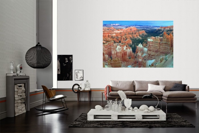 Die Fototapete Bryce-Canyon in Utah, USA als Wandbild im Wohnzimmer. Die Vlies-Fototapete Bryce-Canyon in Utah, USA verschönert als Wandbild Deine Wand.
