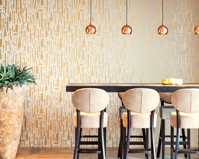 Die Flavour Paper Tapete FP1101 in einem Raum tapeziert - Das Raumbild zeigt die Flavour Paper Tapete FP1101 in der Farbe Harvest